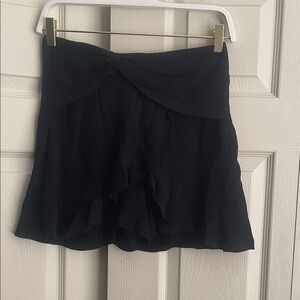 Nicole Miller Artelier Black Ruffled wrap Skort skirt.  CONT T